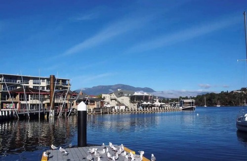 Bellerive House | Bellerive Bluff Magic A Tranquil Panoramic Escape