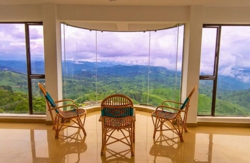 Kuttikkanam House | Best Resort in Kuttikanam | Scenic Hilltop Stay at Kuttikanam Castle