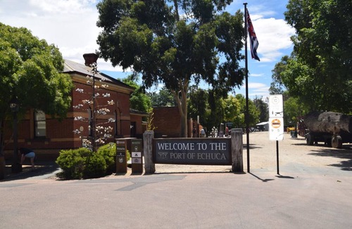 Echuca Hotel | Big River Motel