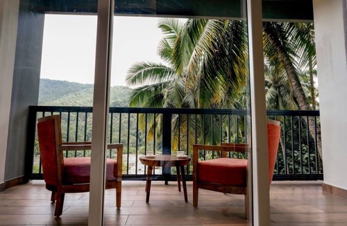 Perumbavoor Hotel | Blue Mist Resorts Athirappilly