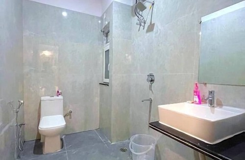 Tapovan Hotel | Bunk Hostel Tapovan