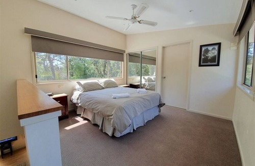 Forge Creek Apartment | Burrabogie - 1 Nt(waterfront)