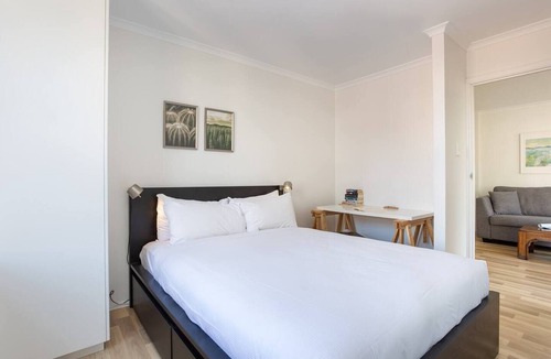 Potts Point Apartment | Central and Secluded Potts Point Paradise with Pool