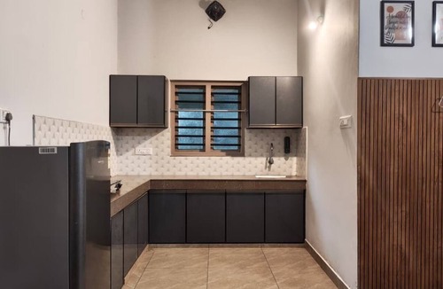 Kumbalam Apartment | Cheruthodath Serviced Apartments