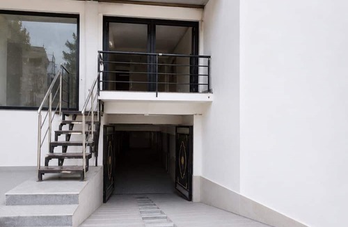 Sadashiv Peth House | Classic Malwade Motels