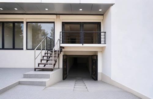Sadashiv Peth House | Classic Malwade Motels