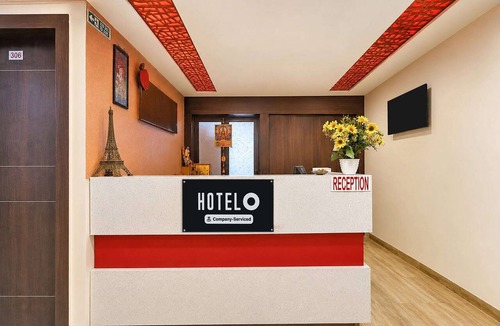 Ahmedabad House | Classic Red Apple
