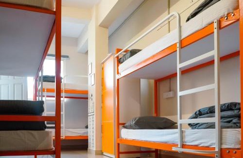 Kakkanad Hostel | Cocostay, Premium CO-LIVING Space, Dorm beds and Private rooms