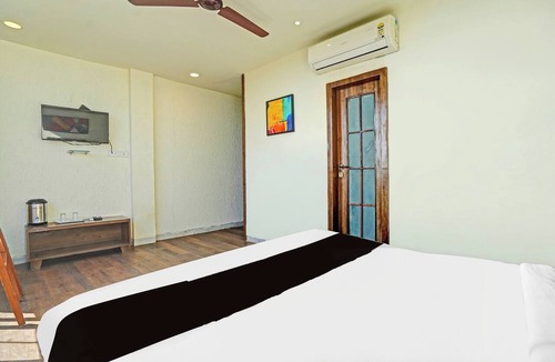 Pachmarhi Hotel | Collection O Arvind Marg Pachamarhi