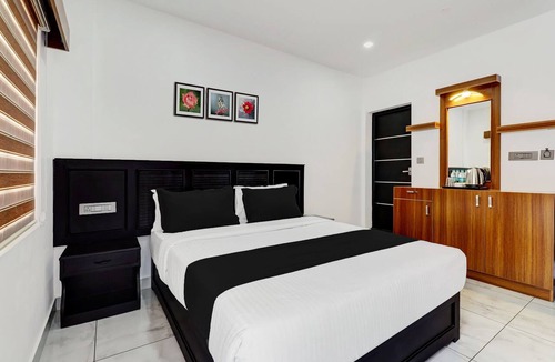 Anachal Hotel | Collection O Munnar