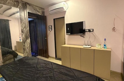 Nilje Gaon Villa | Comfort Cartel - Bollywood Royale