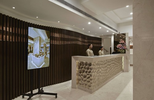 Prabhadevi Hotel | Comfort Inn Heritage