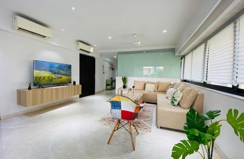 Bandra West Apartment | ConnektHomes -Modern 3Bed3Bath in Prime Bandra Neighborhood