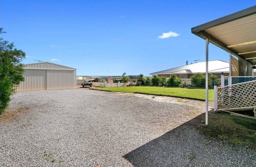 Para Wurlie House | Convenient, central location with stunning rural views