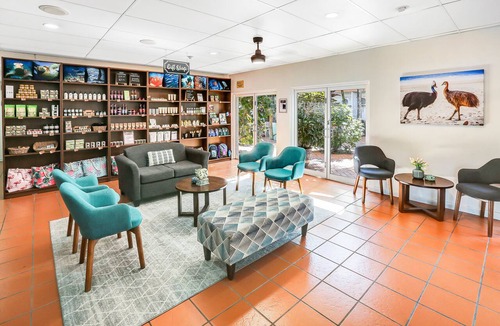 Cairns Central Business District Hotel | Coral Tree Inn