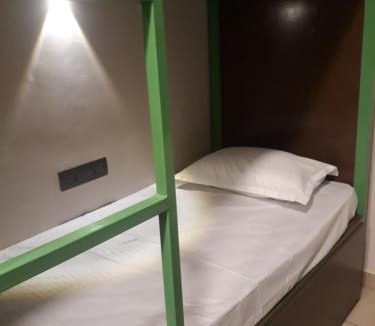 Shenoys Hostel | CosyCove
