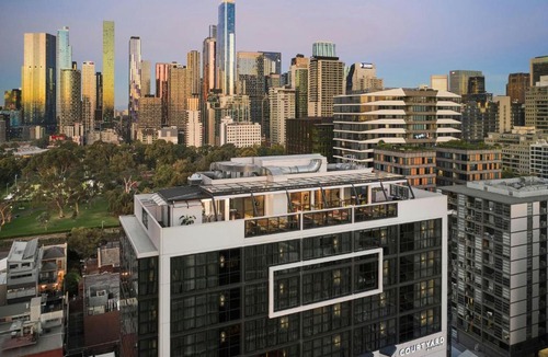 Melbourne Central Business District Hotel | Courtyard by Marriott Melbourne Flagstaff Gardens