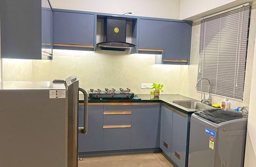 Kakkanad Apartment | Cozy 1-bedroom apartment in charming Kakkanad with AC