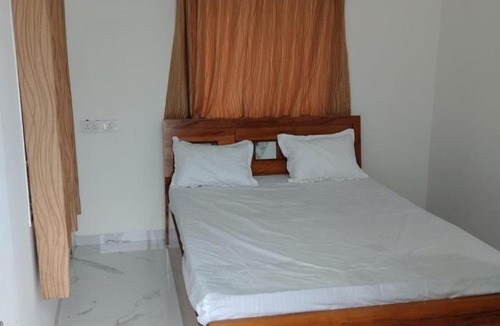 Wadgaon House | Cozy terrace Stay Near Wet N Joy Lonavala