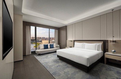 Lanshan District Hotel | Crowne Plaza Linyi Olympic Sports Centre by IHG