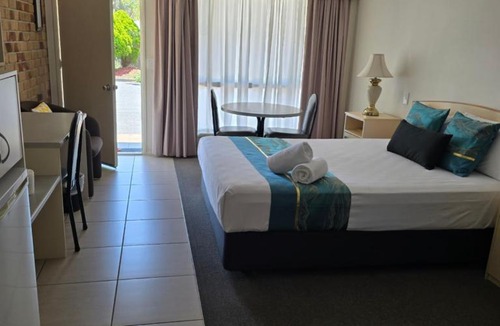 Crows Nest Hotel | Crows Nest Motel