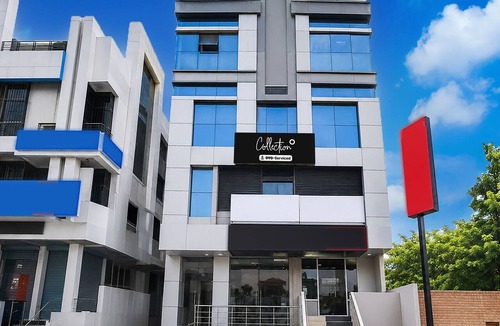 Kamalapur House | Deluxe Mega Inn