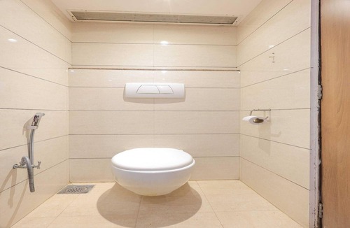 Sayajiganj Hotel | Deluxe room at Palette Hotel Surya Vadodara