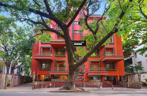 Erandwane House | Deluxe Townhouse Prabhat Road