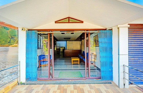 Stuart Hill House | DeluxeHotel Raj
