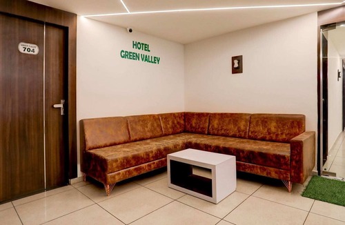 Ahmedabad House | DeluxeNana Chiloda Near Airport