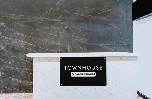 Phase 1 House | DeluxeSuper Townhouse Hinjewadi Corporate Stays