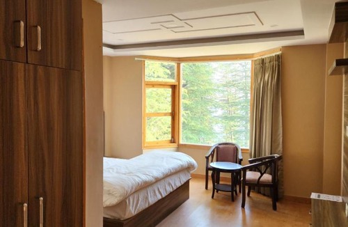 Theog Bed & Breakfast | Deodar Bliss-Kufri Hill View Retreat