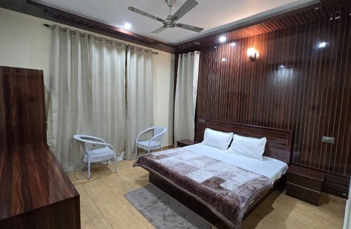 Rohtak Hotel | Deswal Hotel