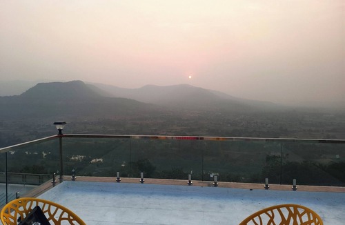 Pune Villa | Dev's Villa (Amansara above the sky) - Entire home in Pune City, India