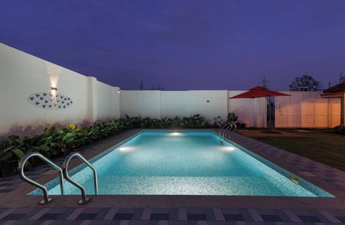 Narasapura Apartment | Dew Drop Villa by Stayjade 3bhkpvt Pool Garden