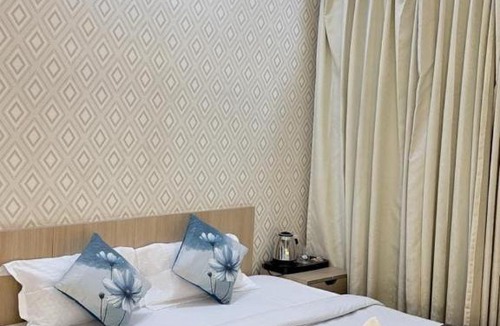 Greater Noida Bed & Breakfast | DIAMOND bnb