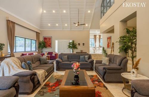 Kune Village Villa | EKOSTAY - Lux -Casa Bella with Peddle Court & Sunset Balcony View