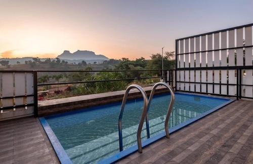 Igatpuri Villa | ELIVAAS 3BHK White House Villa with View