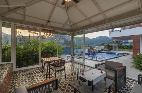 Lonavala Villa | ELIVAAS Nimishka 5 BHK Villa with Pool