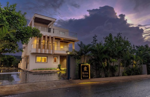 Lonavala Villa | ELIVAAS RK Villa 4BHK Hideaway with Pool