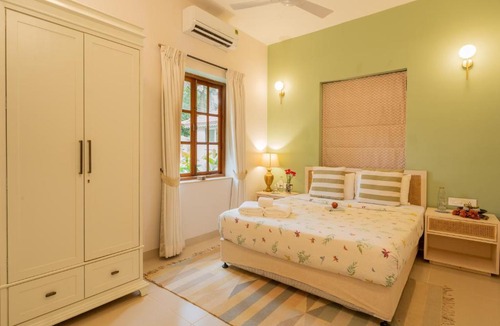 Arpora Villa | ELIVAAS Signature 4 BHK with Pvt Pool near Baga - Celest