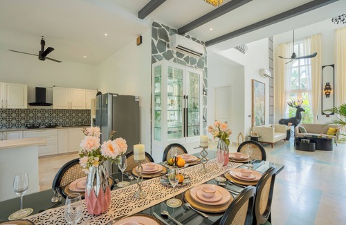 Siolim Villa | ELIVAAS Yashgeet 4 BHK Villa with Pool