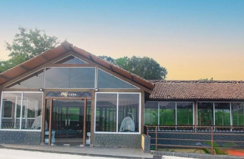 Paud Resort | Encore A Boutique Resort