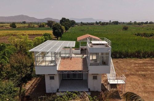 Wai House | Entire AramZone Villa with Stunning Glass Room