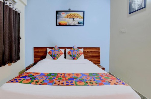 Kharadi Hotel | FabHotel Dream Sky