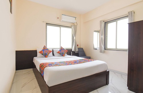 Pimpri - Chinchwad Hotel | Fabhotel Himalay Guest House