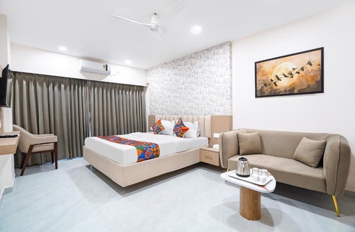 Wadgaon Hotel | FabHotel Sahyadri Mantram
