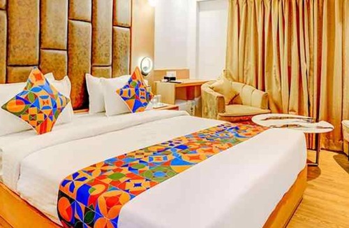 Andheri Hotel | FabHotel Sunrise Suites