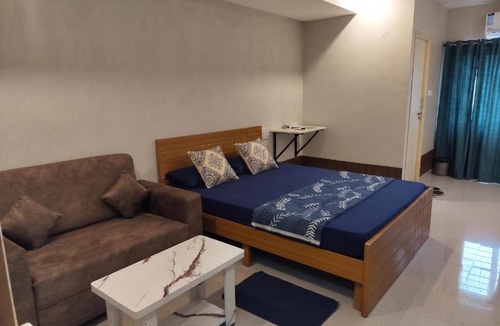 Raja Park Hotel | FabHotels Novique