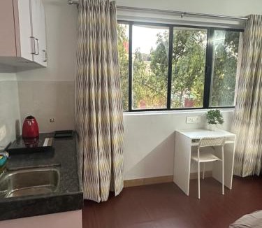 Koregaon Park Apartment | Flow: Private Studio in Koregaon Park. WiFi AC SmartTv